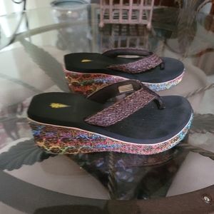 Volatile Thong Wedge Sandals